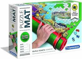 Another convenient table that you can consider buying for your puzzles. Portable Jigsaw Board Puzzle Storage Carry Safe Case Carrier 2000 Pieces Velckro 17 99 Picclick Uk