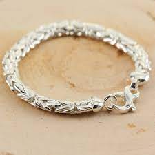 In an age where adhering strictly to fashion trends can make you look. Buy 40 Gram Silver Bracelet Price With A Reserve Price Up To 71 Off