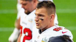 Rob Gronkowski Retiring From NFL After Amazing Run With Patriots, Bucs