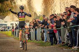 Infos officielles sur les trotteurs, jockeys et hippodromes. Calendrier Cyclo Cross 2018 2019