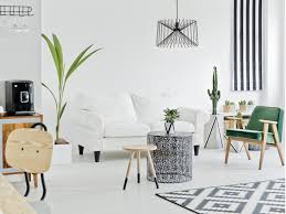 Al momento de pensar en la decoración de un espacio interior de tu casa, la primera opción no siempre son plantas o flores. Decorar Con Plantas La Mejor Forma De Darle Un Soplo De Aire Fresco A Tu Hogar Decoracion En El Hogar