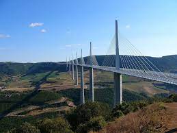 Universe of the race running eiffage. Le Viaduc De Millau A 10 Ans
