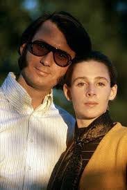 Phyllis Barbour's Instagram, Twitter & Facebook