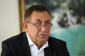 Marković pozvao Ćosića da se povuče iz političkog života