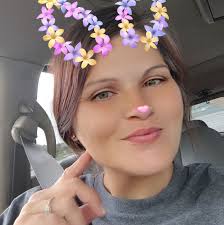 It's so weird to me that people know who I am let alone take pictures of me  out in the wilderness of life lmaooo but I absolutely love talking to  y'all! So