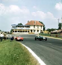 1958 Circuit De Reims Gueux And This Is The Virage Thillois Leading Up To The Start Finish Straight The Terrace Of The L Auberge De La Garenne Which Is St