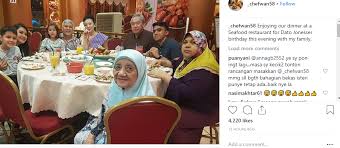 Chef wan sebak terpaksa berpisah dengan cucu atas arahan mahkamah #durianmerah #chefwan #serinaredzuawan bengang dengan bekas menantu, chef wan dedah wajah 'betina sampah'. Suka Lihat Chef Wan Melayani Mak Dan Bekas Isteri Chef Wan Bersama Keluarga Berita Steady