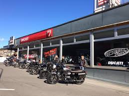Offre D Emploi Competition Park Recrute Un Mecanicien Moto Specialise Triumph Acidmoto Ch Le Site Suisse De L Information Moto
