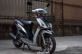 Jul 23, 2021 · sementara motor mio standar memiliki sepatbor yang terlalu dekat dengan ban. Yamaha Mio Generasi Pertama Tampil Klimis Silakan Contek Apa Saja Ubahannya Gridoto Com