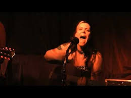 Beth Hart Your Heart Is As Black As Night Pin On Beth 3