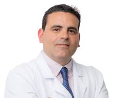 Cirujanos maxilofaciales especialistas en Implantes dentales de Axa  Winterthur Salud en Sevilla