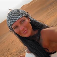 Hairdressers 🤍 What products promote hair growth. I get blonde highlights  every 10-12 weeks. I haven't noticed my hair gain any length in the past 2  years. It seems to be better