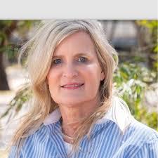 Tiffany Bergin's Instagram, Twitter & Facebook