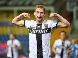 Jag är väldigt stolt, något jag jobbat för hela mitt liv. Kulusevski Curls In Late Winner For Parma Football News Times Of India