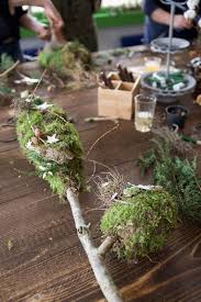 Dekostab Gartenstab Mooskranz Winterbaume Winterbaum Mit Tollen Materialien Ideen Inspirationen Krea Winterdeko Ideenreich Naturmaterialien