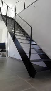 L'escalier est un élément a part entière, qui par son style et ses matériaux, va participer grandement à la décoration de votre intérieur. Nos Escaliers Modernes Et Design Steel Contemporain