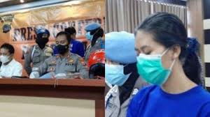 Wanita berusia 25 tahun ini dengan sengaja menambahkan racun kcn alias kalium sianida hingga merenggut nyawa naba faiz prasetya. Xom6i4nlixlngm