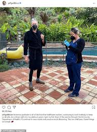 Kylie jenner house kylie jenner news kylie jenner pictures malibu mansion malibu homes kardashians house beverly hills houses dream house interior los angeles homes. Jeff Goldblum Received First Dose Of Covid 19 Vaccine At His Home In Los Angeles London News Time