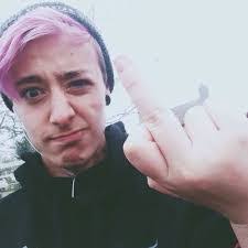 Aaron Pearsall's Instagram, Twitter & Facebook