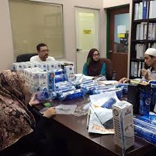 Calculate your postage rate, send and track your parcel. Biosyifa Hq Ketika Di Pejabat Poslaju Batu Caves Di Facebook