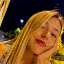 Berta Crespo (@berta1912)