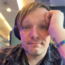 We know that LGBTQ+ people can hide part of their identities at work.