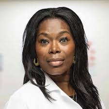 Deanna Dees's Instagram, Twitter & Facebook