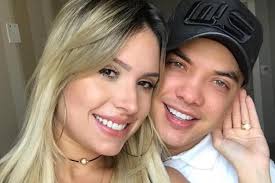 De acordo com informações do jornal extra, a briga teria acontecido em um hangar onde o cantor deixa seu jatinho, em fortaleza. Exposta Por Ex Mulher De Safadao Thyane Dantas Manda Indiretas Na Web Cidadeverde Com