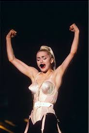 Скачивай и слушай madonna jimmy jimmy true blue uk 1986 и madonna true blue true blue uk 1986 на zvooq.online! Madonna Das Leben Der Queen Of Pop In Bildern