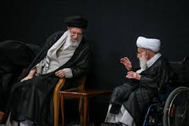 آیت الله جنتی با ویلچر به دیدار رهبر انقلاب رفت! + تصاویر