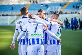 Maybe you would like to learn more about one of these? Sky Eleven Rai Dove Vedere Carrarese Pescara Diretta Tv In Chiaro E Streaming Gratis 2 Giornata Serie C Girone C Webmagazine24
