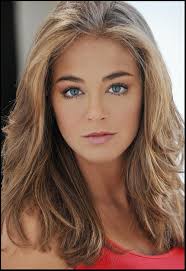 Amber Scott's Instagram, Twitter & Facebook