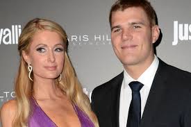 Paris hilton has dated athletes, musicians and actors. Paris Hilton S Ex Chris Zylka Wants 2m Engagement Ring Back After She Called It Quits Mirror Online