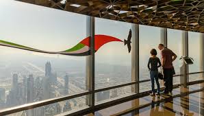 The burj khalifa, known as the burj dubai prior to its inauguration in 2010, is a skyscraper in dubai, united arab emirates. 7 Uberraschende Fakten Uber Den Burj Khalifa Getyourguide