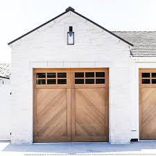 Will Need New Garage Doors Hauswand Bauernhaus Aussenbereich Moderne Garagentore