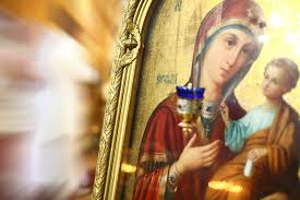 Sfanta maria, traditii si obiceiuri. Q Ptsdwm92r5m