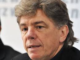 Почивай в мир: Бившият треньор на ПФК Локомотив Пловдив Наци Шенсой за  съжаление почина  днес.https://247epsports.com/%d0%bf%d0%be%d1%87%d0%b8%d0%b2%d0%b0%d0%b9-%d0%b2-%d0%bc%d0%b8%d1%80-%d0%b1%d0%b8%d0%b2%d1%88%d0%b8%d1%8f%d1%82-%d1%82%d1%80%d0%b5%d0  ...