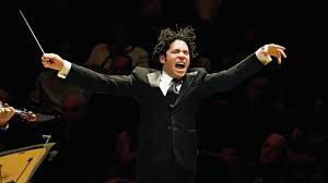 Gustavo dudamel conducted the los angeles philharmonic in the u.s. Celebracion Gustavo Dudamel And The La Phil With Juan Diego Florez Preview The Concert Great Performances Pbs
