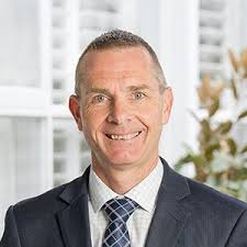 Peter Moulden's Instagram, Twitter & Facebook