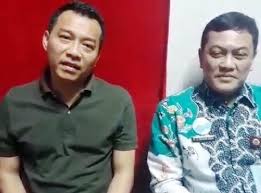 Yuk lihat foto jadul syahrini terlihat mesra dengan anang hermansyah, tampil seksi sambil tenteng tas harga puluhan juta rupiah! Anang Hermansyah Puas Baru Rekam E Ktp Di Tangsel Kabar6 Com