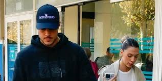 Mar Flores, feliz y sonriente ante el nacimiento de su primer nieto