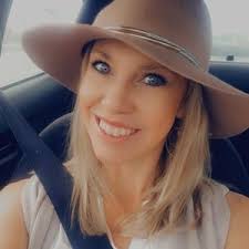 Amanda Michel (@amichel.008)