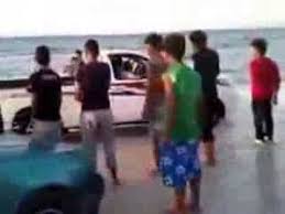 مصرف ليبيا المركزي هو السلطة النقدية في دولة ليبيا وهو مؤسسة مالية مستقلة مملوكة بالكامل للدولة الليبية. Ù…Ù‚Ø·Ø¹ Ù…Ø¶Ø­Ùƒ Ù…Ù† Ø§Ø³Ø§Ù…Ù‡ Ø§Ù„Ø¬Ø±ÙˆØ´ÙŠ Ù„ÙŠØ¨ÙŠØ§ Ø§Ù„Ù†Ù‚Ø§Ø¨Ø© Ø§Ù„Ø¹Ø§Ù…Ø© Ù„Ù„Ù…Ø¹Ù„Ù…ÙŠÙ† ÙÙŠ Ù„ÙŠØ¨ÙŠØ§