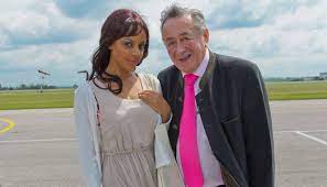 While in kenya earlier this month, a man called me for a meeting in nairobi. Ist Richard Lugner Wieder Single News At