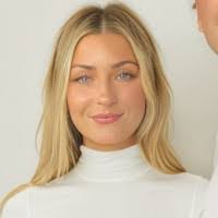 Nicole Eberhardt's Instagram, Twitter & Facebook