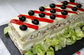 Resultado de imagen de pastel salado de pan de molde