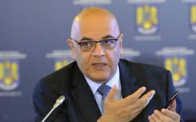 Aceste articole „deschid drumul integral sectorului privat comercial pentru accesarea bugetului de stat. Raed Arafat Am Putea Ajunge SÄƒ Alegem Care PacienÈ›i SÄƒ TrÄƒiascÄƒ È™i Care Nu La Fel Ca In Italia Gazeta RomaneascÄƒ Italia