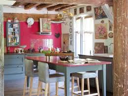 Cookin Kitchmatching The Kitchen Backdrop To The Table Top And The Wooden Cabinets Deco Campagne A La Francaise Decoration Maison Maison De Campagne Francaise
