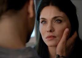 Jodi lyn o'keefe is an american actress, model and fashion designer. Vampire Diaries Wedding Spoilers Elena Taking Cure In Season 6 Tvline