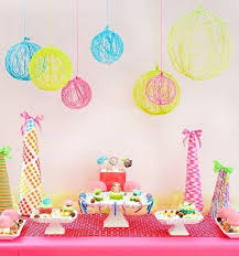 Birthday Party Table Decorations Diy 10 Simple Diy Birthday Party Decorations Birthday Party Decorations Diy Diy Birthday Party Yarn Chandelier